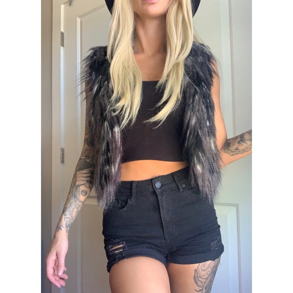 Dark grey fur vest - Picture 1 of 3